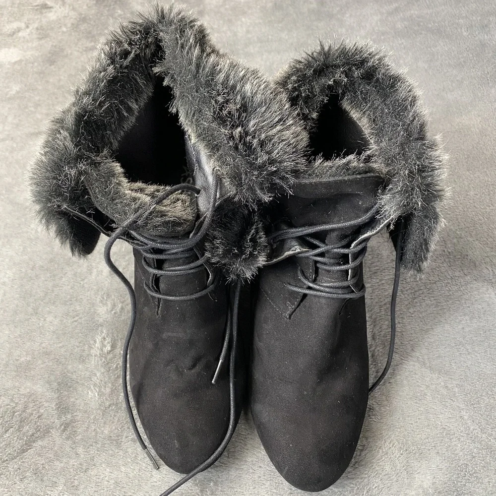Ashro Boots Womens Size 8.5 Ankle Stiletto Black Suede‎ Fur Trimmed High Heel